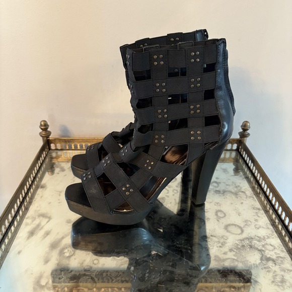 Zigi Soho Shoes Womens Size 8.5 Black Platform Gladiator Heels Strappy Studded - Picture 1 of 9